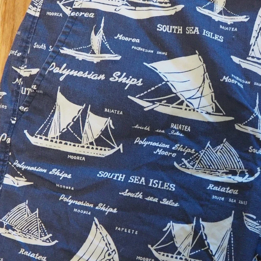J.Crew Men's Chino Shorts Sz 31 All Over Print Sailboats Nautical Preppy Blue